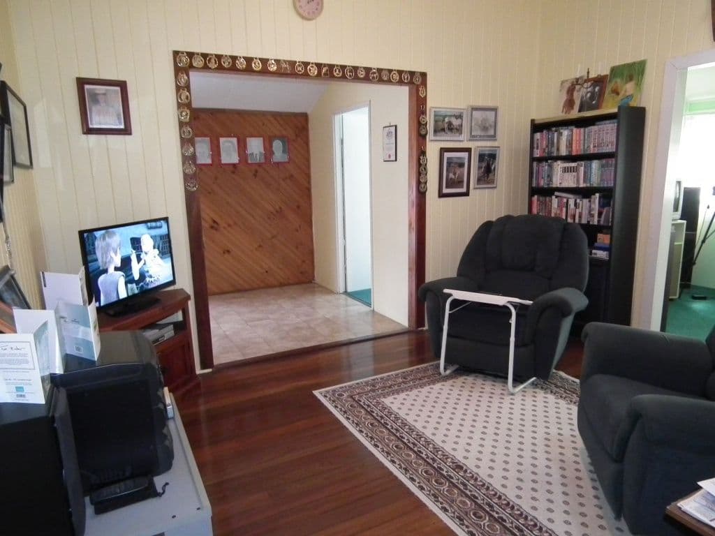 21 Colton Road, ALDERSHOT QLD 4650, Aldershot - Thumbnail 4