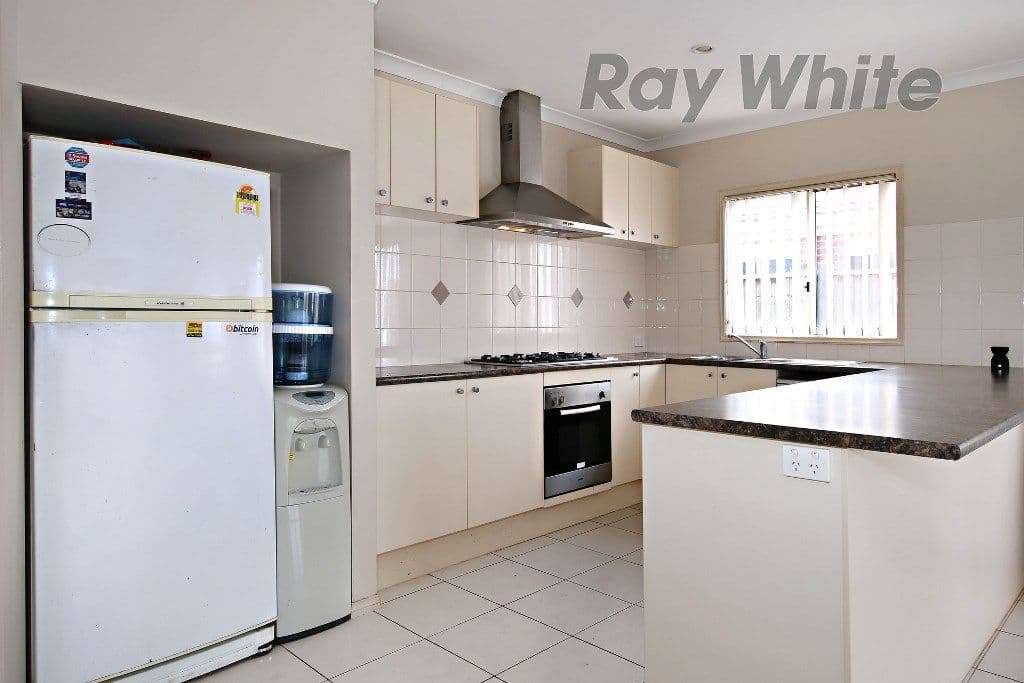 3 Carnival Place, Point Cook VIC 3030, Point Cook - Thumbnail 3