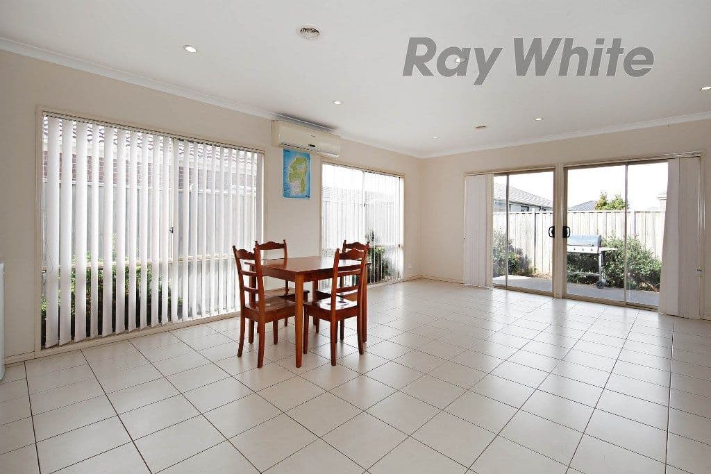 3 Carnival Place, Point Cook VIC 3030, Point Cook - Thumbnail 5