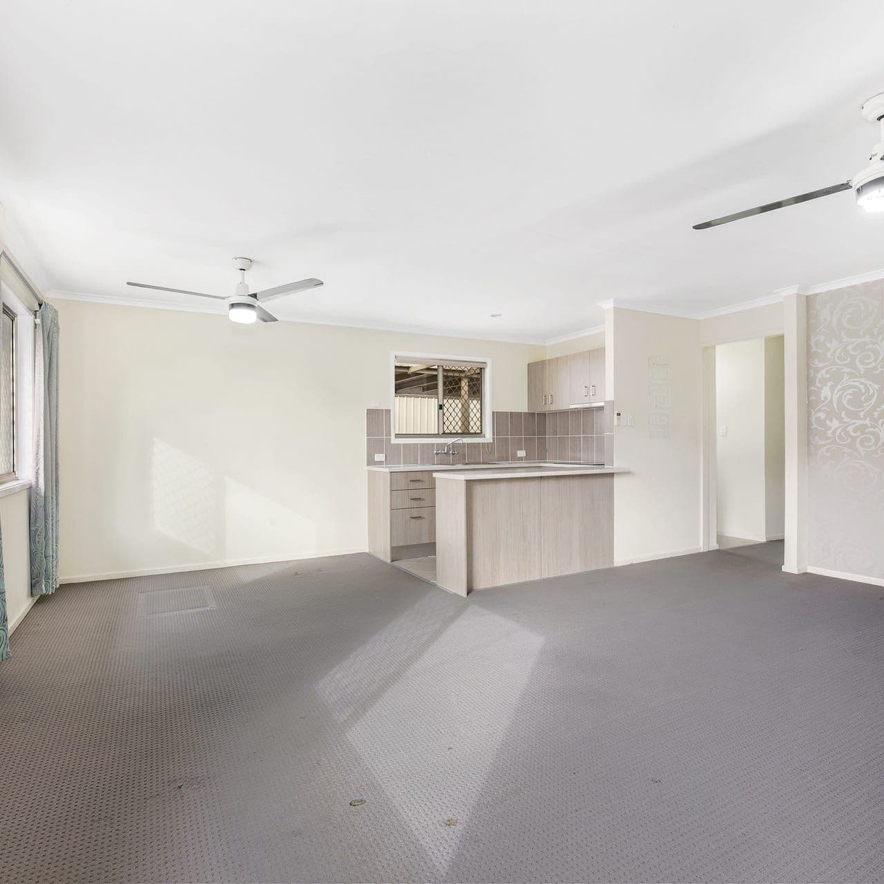 213 Kingston Road, Woodridge QLD 4114, Woodridge - Thumbnail 3