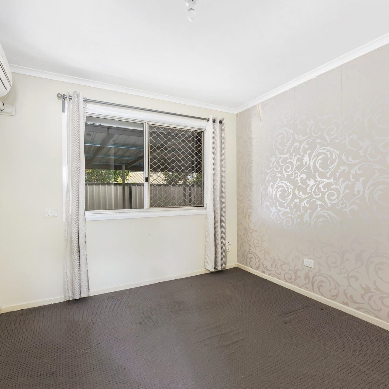 213 Kingston Road, Woodridge QLD 4114, Woodridge - Thumbnail 4