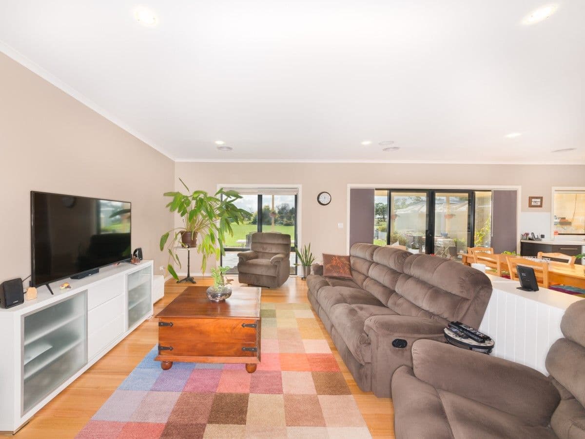 102 Pound Lane, Mortlake VIC 3272, Mortlake - Thumbnail 4