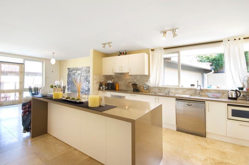 1 Stratford Drive, BELROSE NSW 2085, Belrose - Thumbnail 2