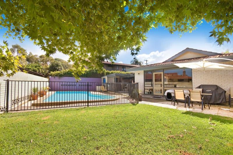 1 Stratford Drive, BELROSE NSW 2085, Belrose - Thumbnail 4