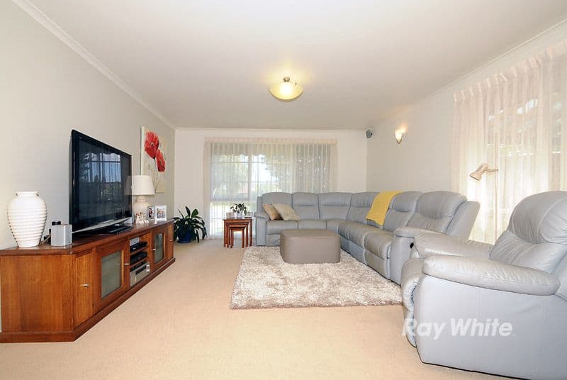 6 Dee Place, Rowville VIC 3178, Rowville - Thumbnail 3