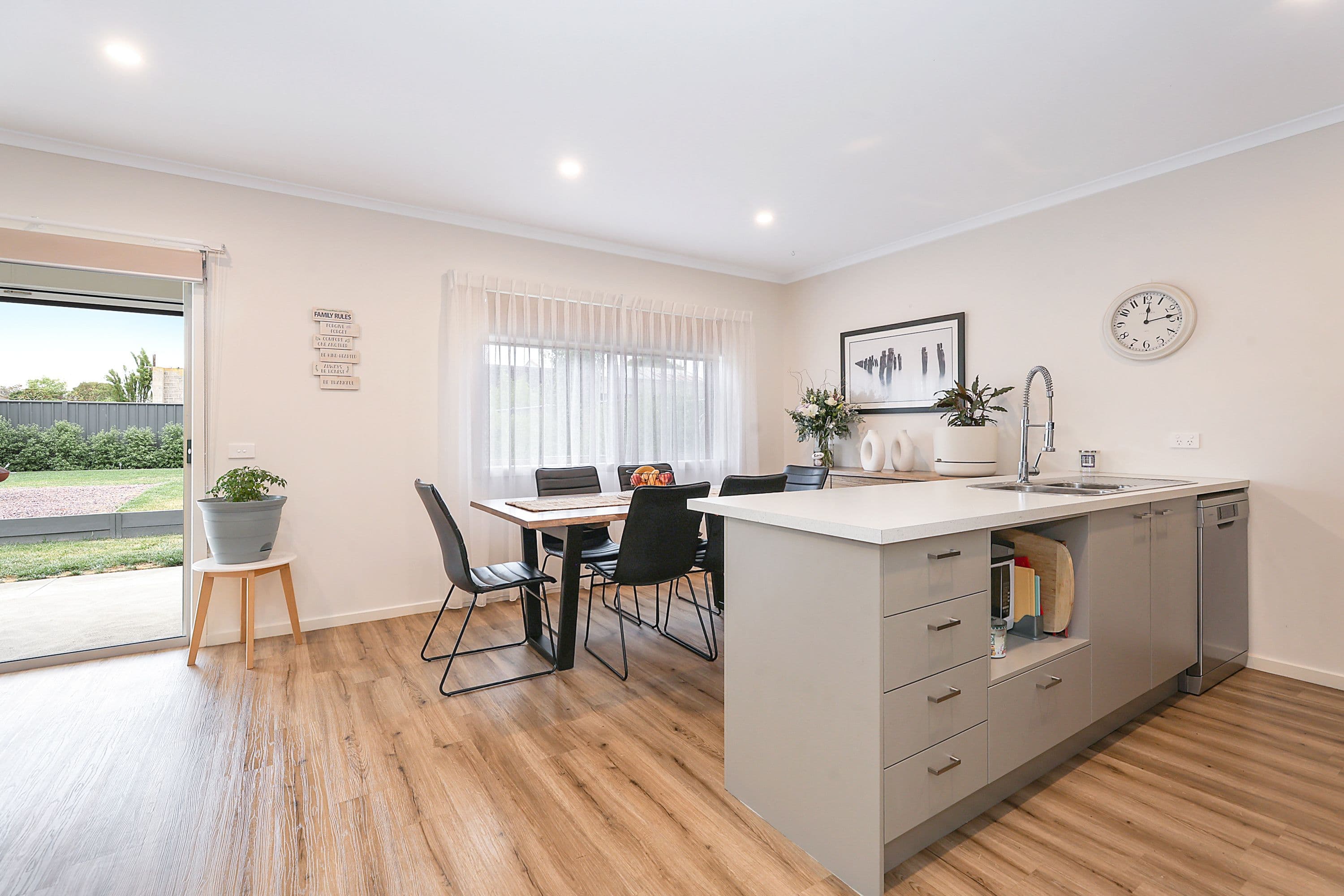 19 Officer Street, Mortlake VIC 3272, Mortlake - Thumbnail 4