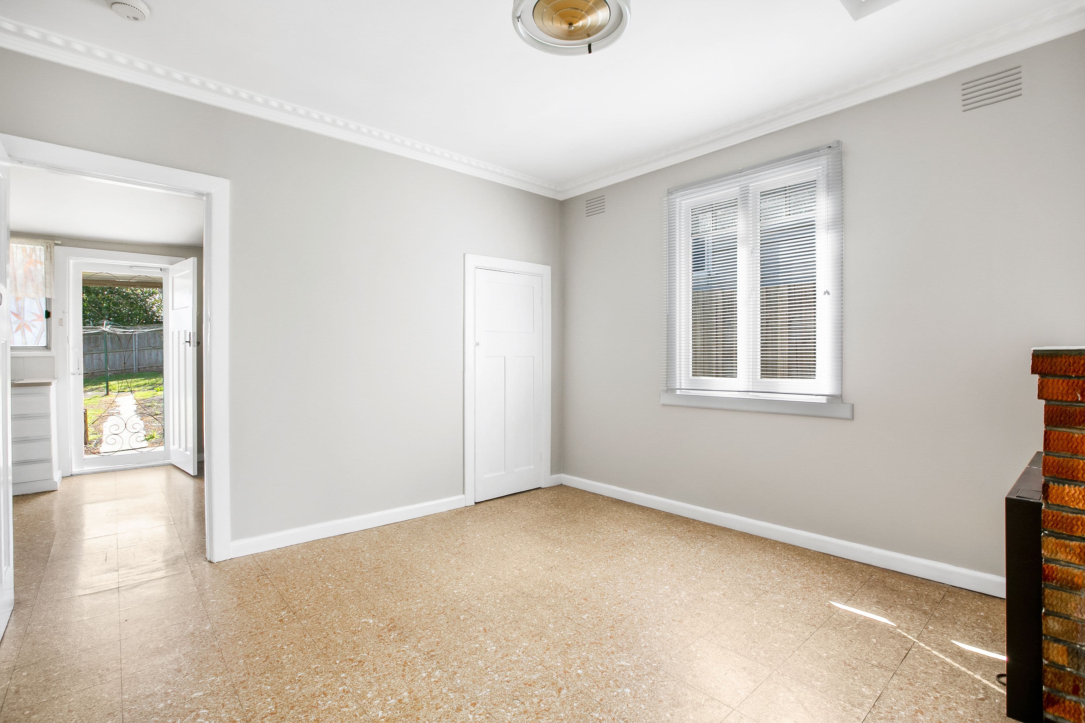 14 Powell Street, Reservoir VIC 3073, Reservoir - Thumbnail 5