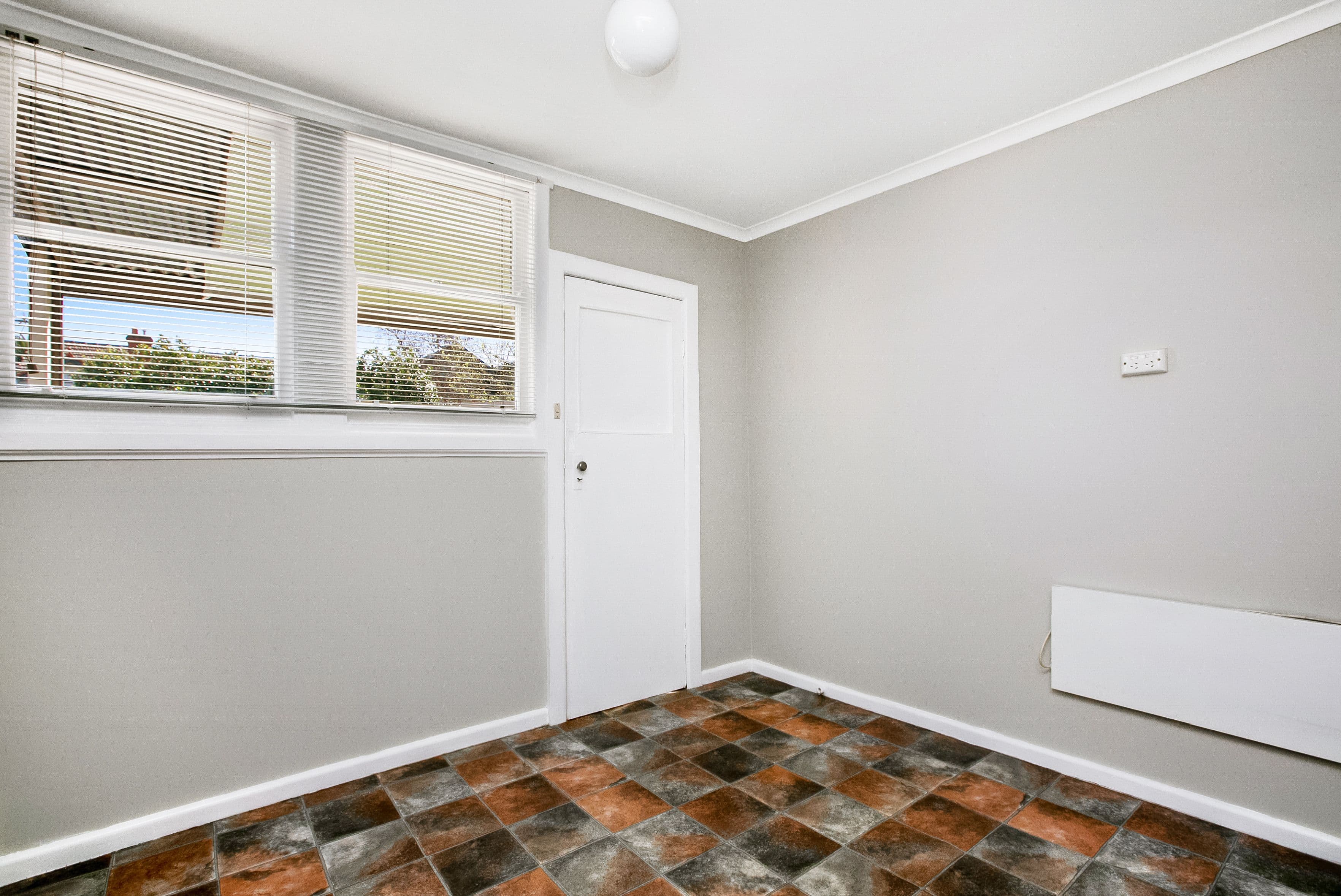 14 Powell Street, Reservoir VIC 3073, Reservoir - Thumbnail 8