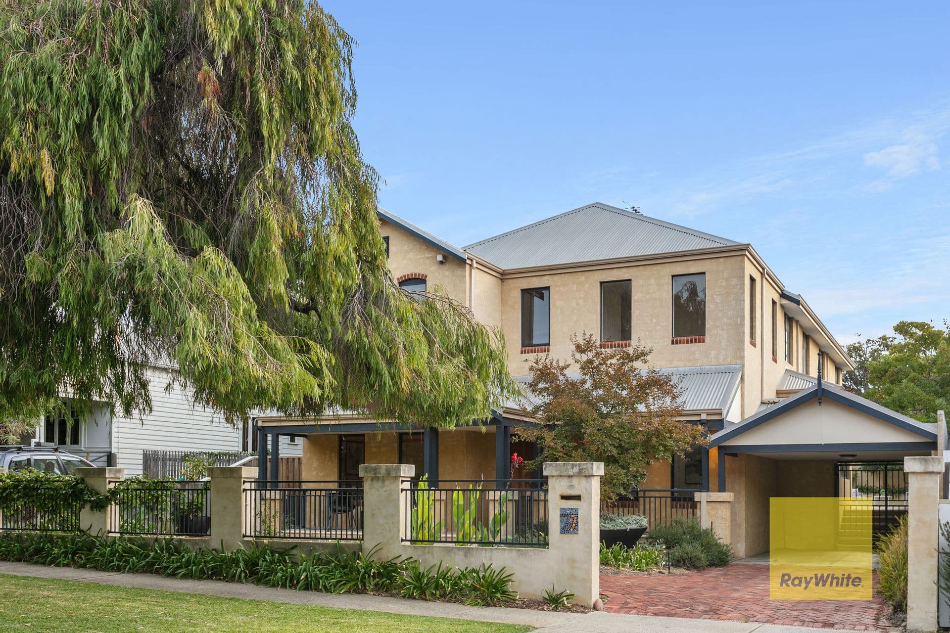 37 BRIGHTON Street, Cottesloe WA 6011, Cottesloe - Thumbnail 2