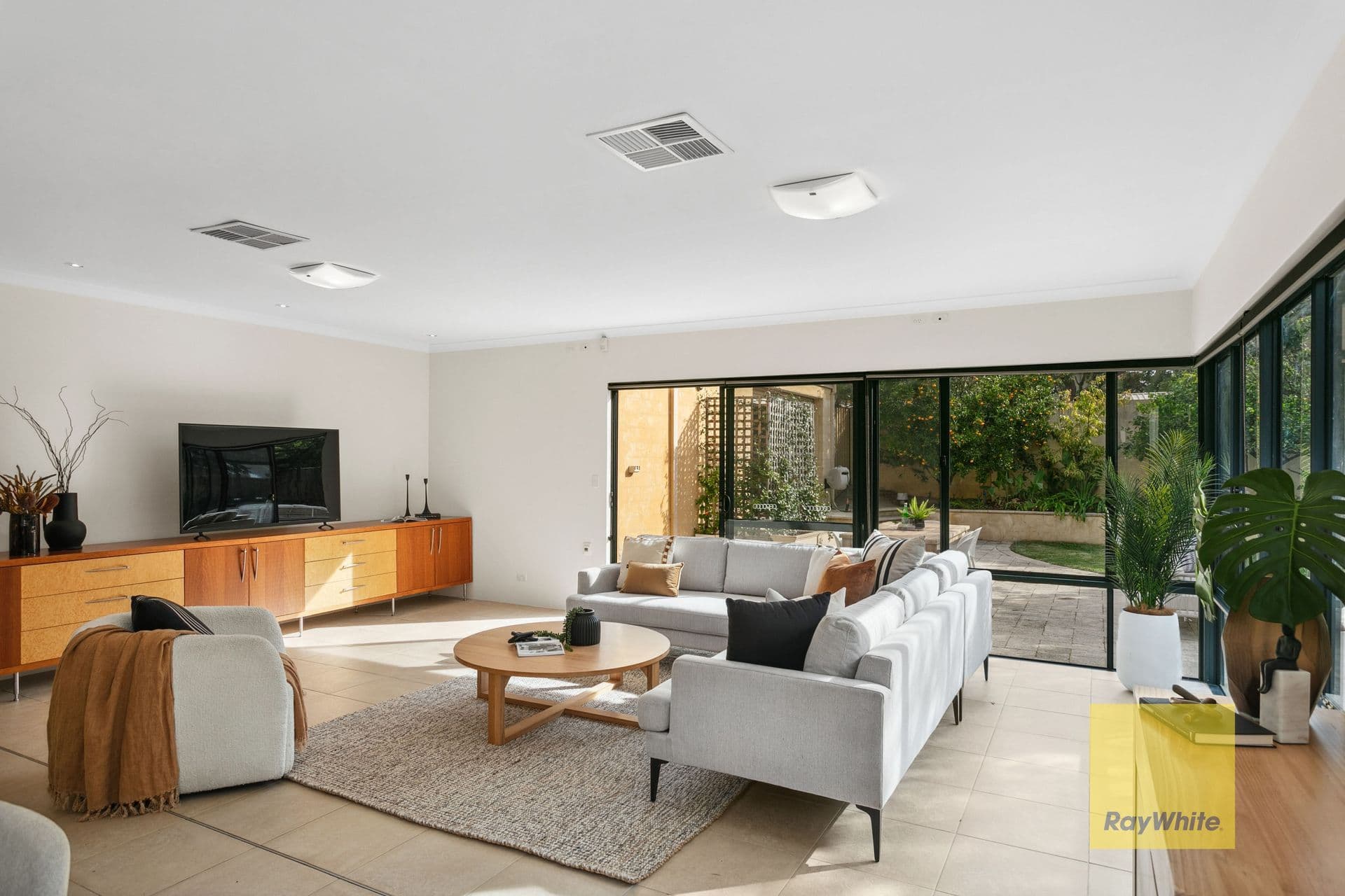 37 BRIGHTON Street, Cottesloe WA 6011, Cottesloe - Thumbnail 5