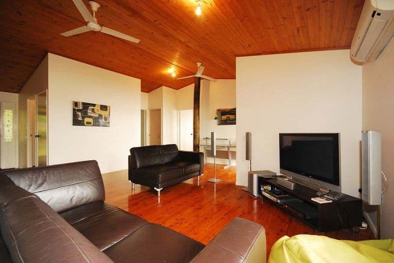 7 Casuarina Avenue, YEPPOON QLD 4703, Yeppoon - Thumbnail 3