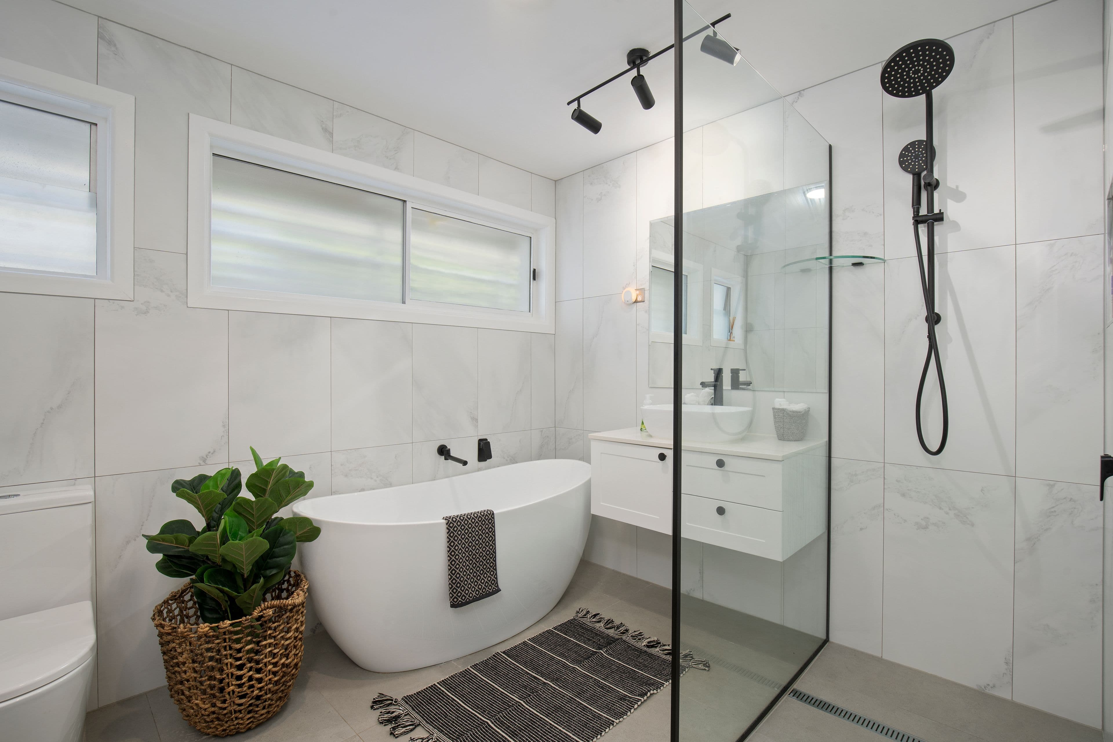 12 Chianti Avenue, Mermaid Waters QLD 4218, Mermaid Waters - Thumbnail 6