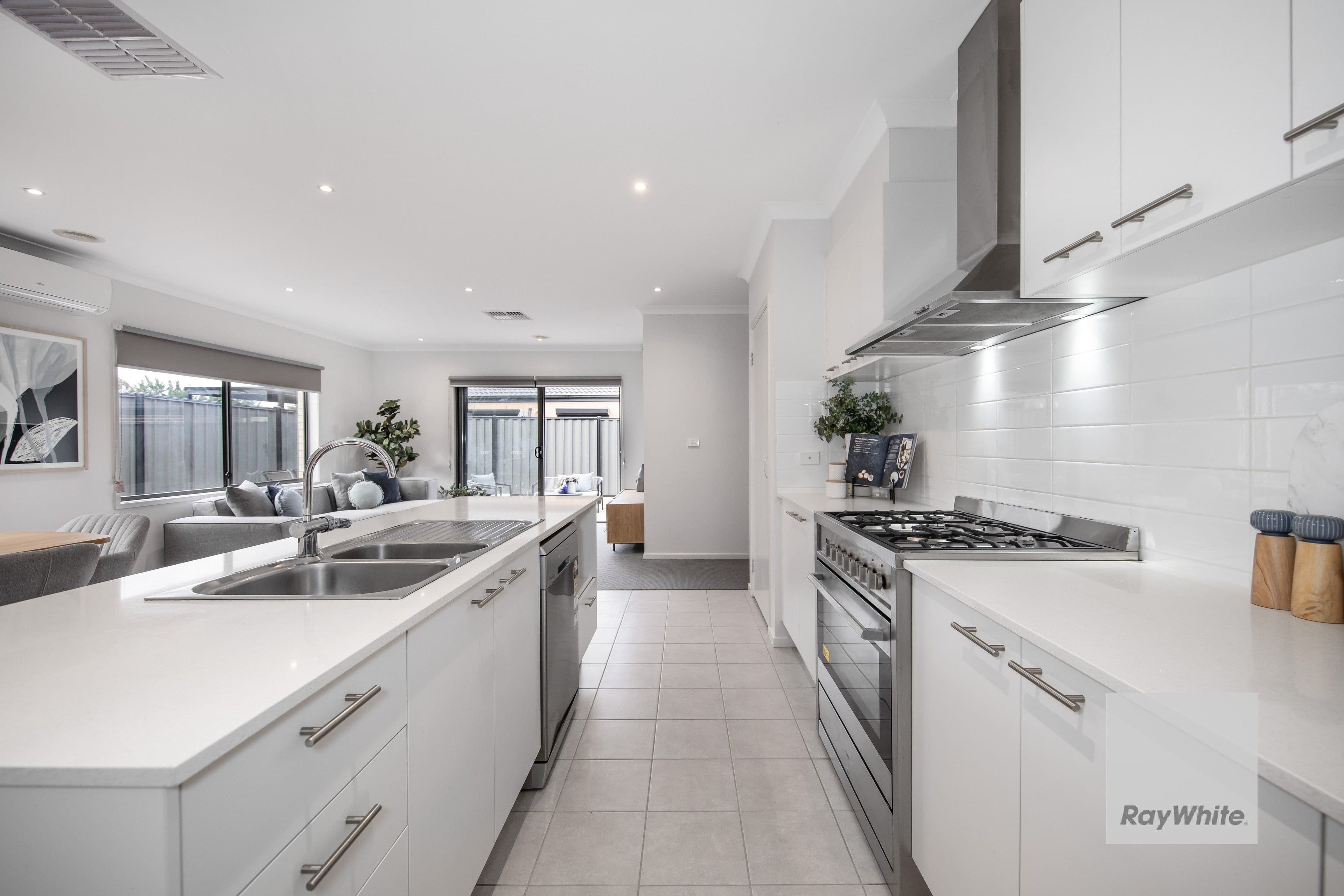 6 Tora Crescent, FRASER RISE VIC 3336, Fraser Rise - Thumbnail 7