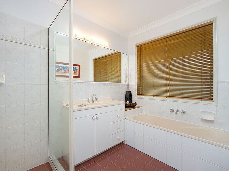 2 Carnoustie Court, CORNUBIA QLD 4130, Cornubia - Thumbnail 6