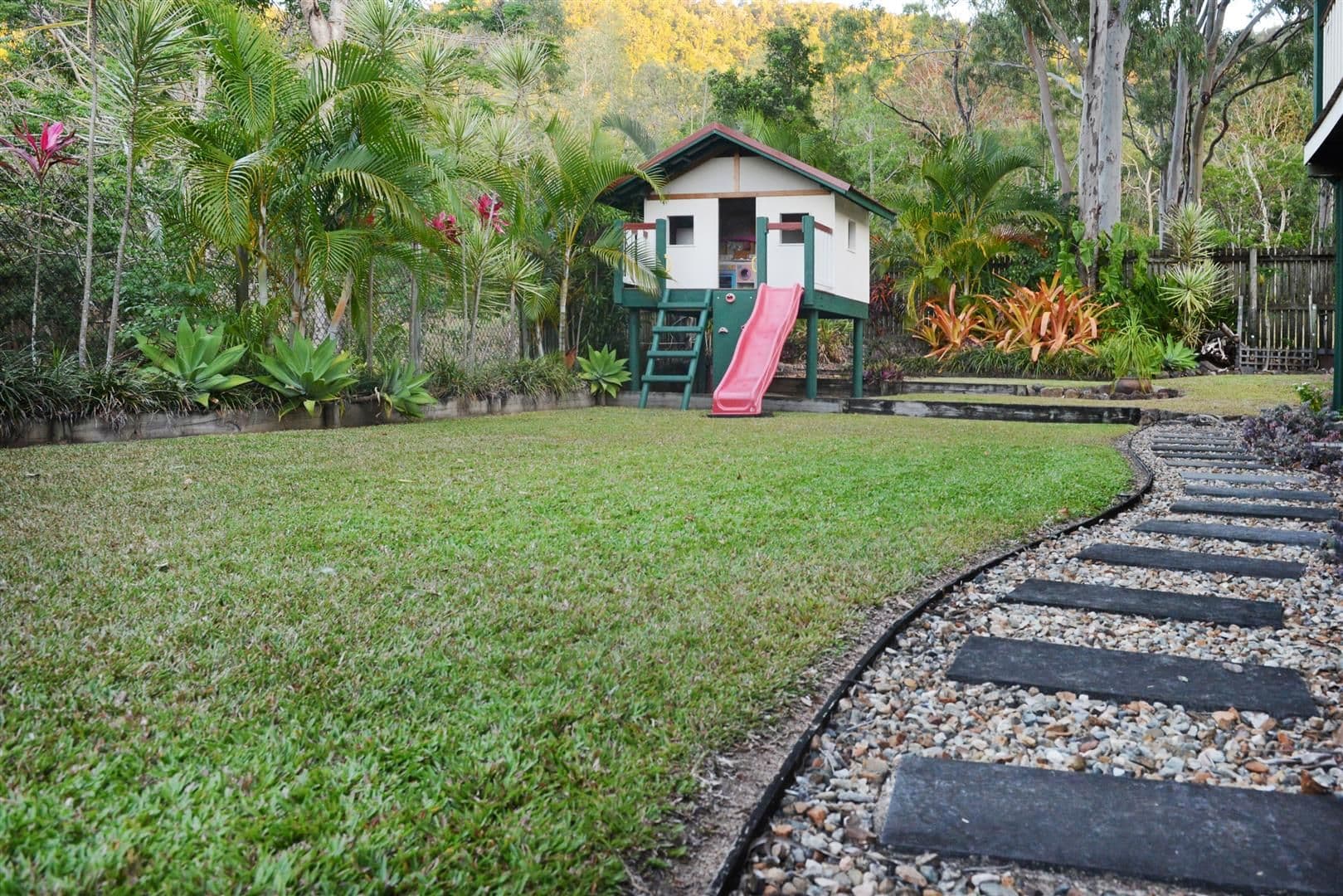 9 Teague Terrace, CANNONVALE QLD 4802, Cannonvale - Thumbnail 8