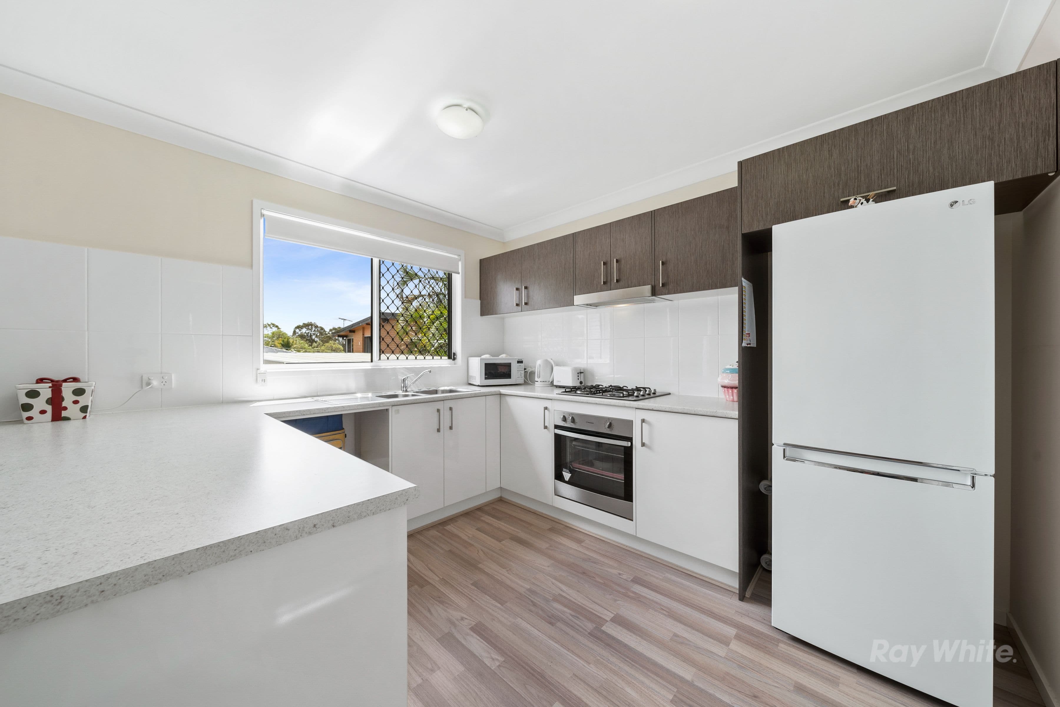 9 Meadow Crescent, Beenleigh QLD 4207, Beenleigh - Thumbnail 3
