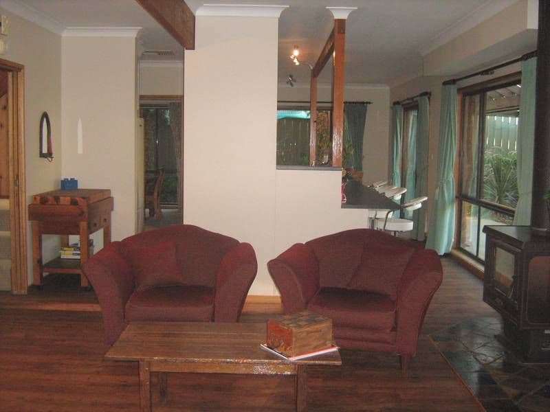 9 McNarry Place, YOUNG NSW 2594, Young - Thumbnail 5