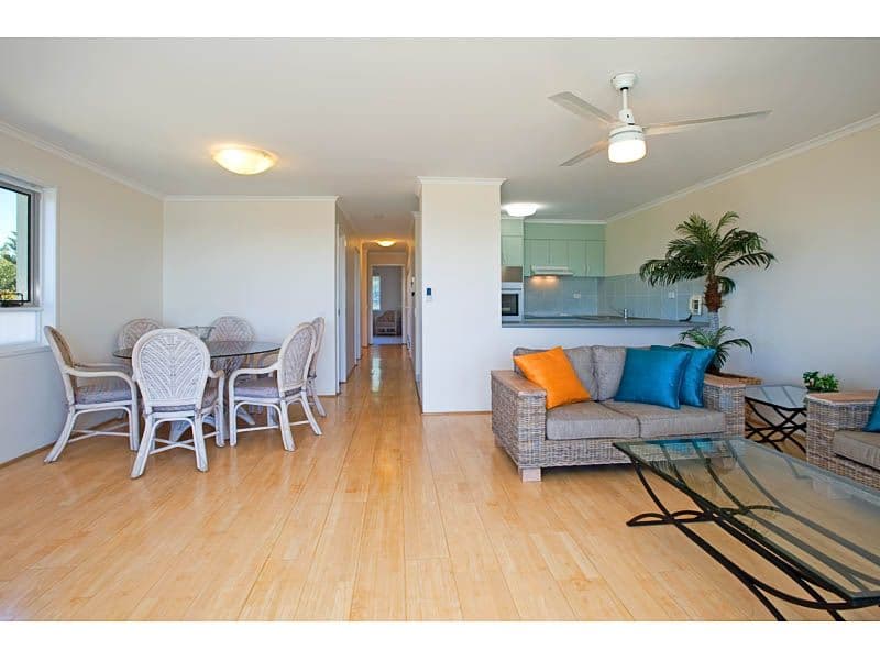1 Poinsettia Avenue, Hollywell QLD 4216, Hollywell - Thumbnail 6