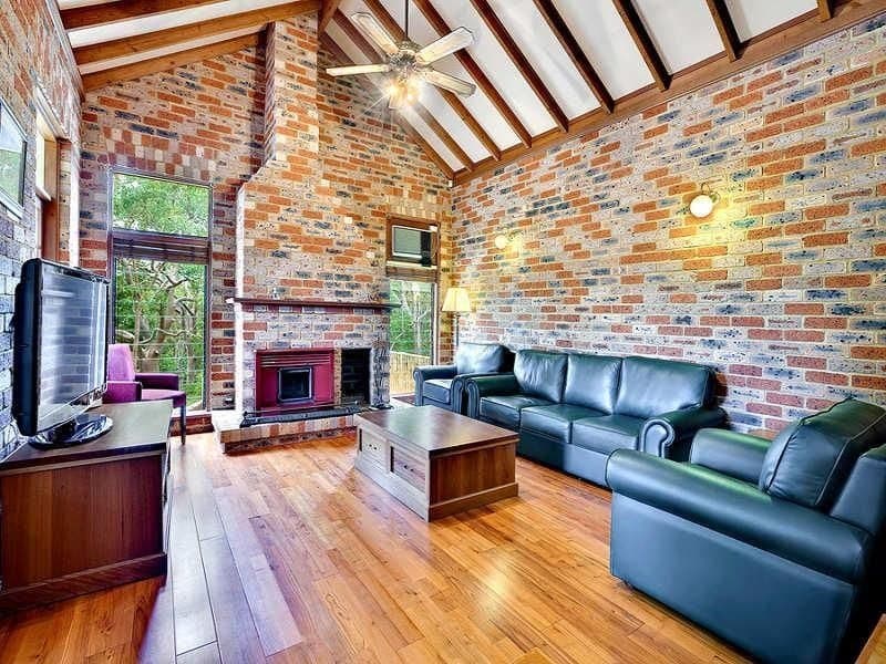 105 Centaur Street, Revesby Heights - Thumbnail 3