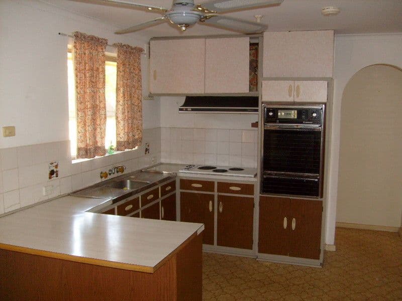 19 Kurrie Street, HILLBANK SA 5112, Hillbank - Thumbnail 2