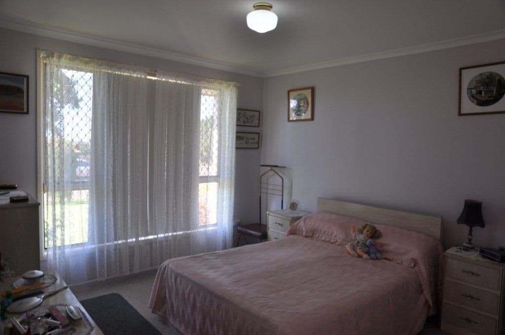 283 Greenwattle Street, CRANLEY QLD 4350, Cranley - Thumbnail 6