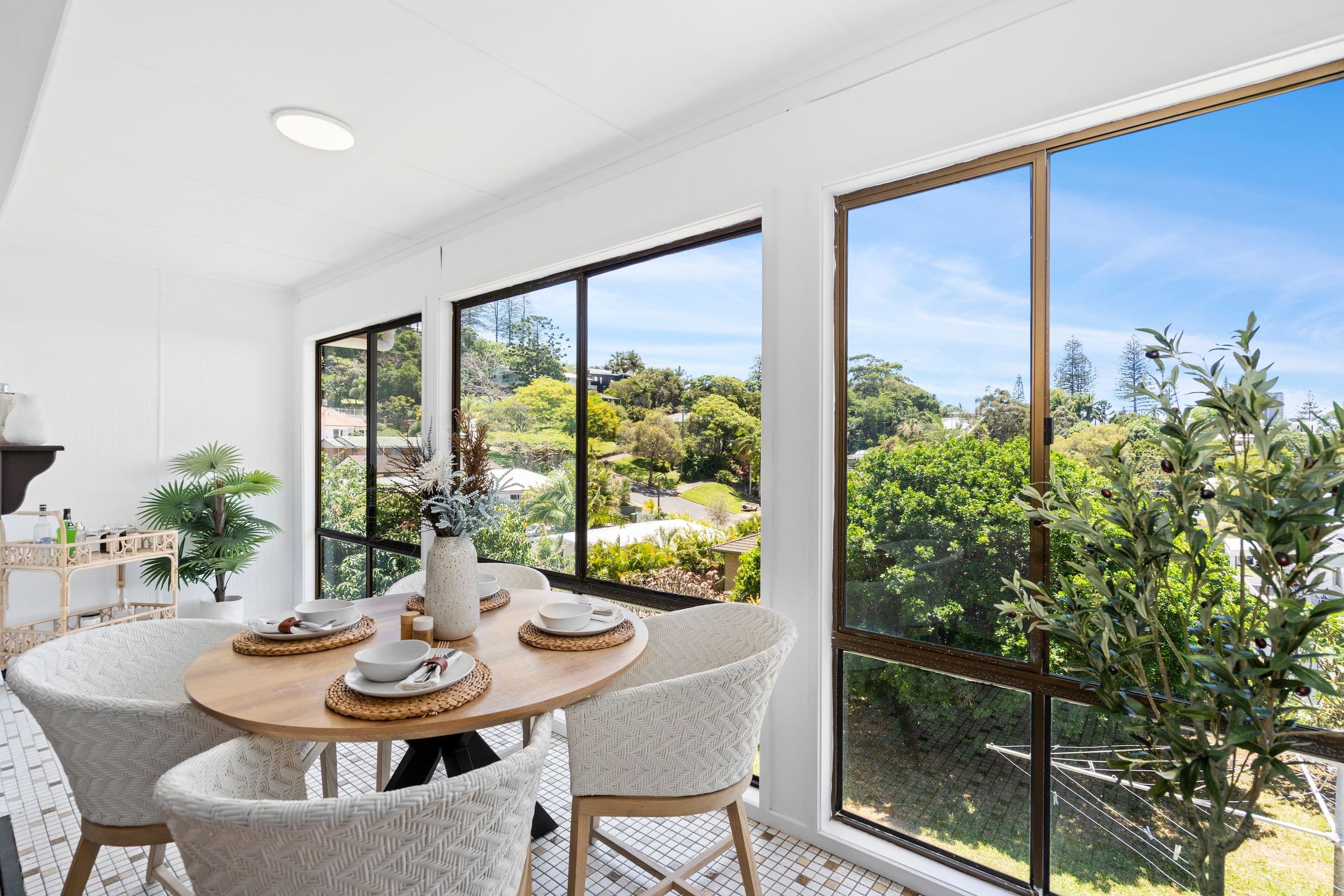 19 Kent Street, Coolangatta QLD 4225, Coolangatta - Thumbnail 3