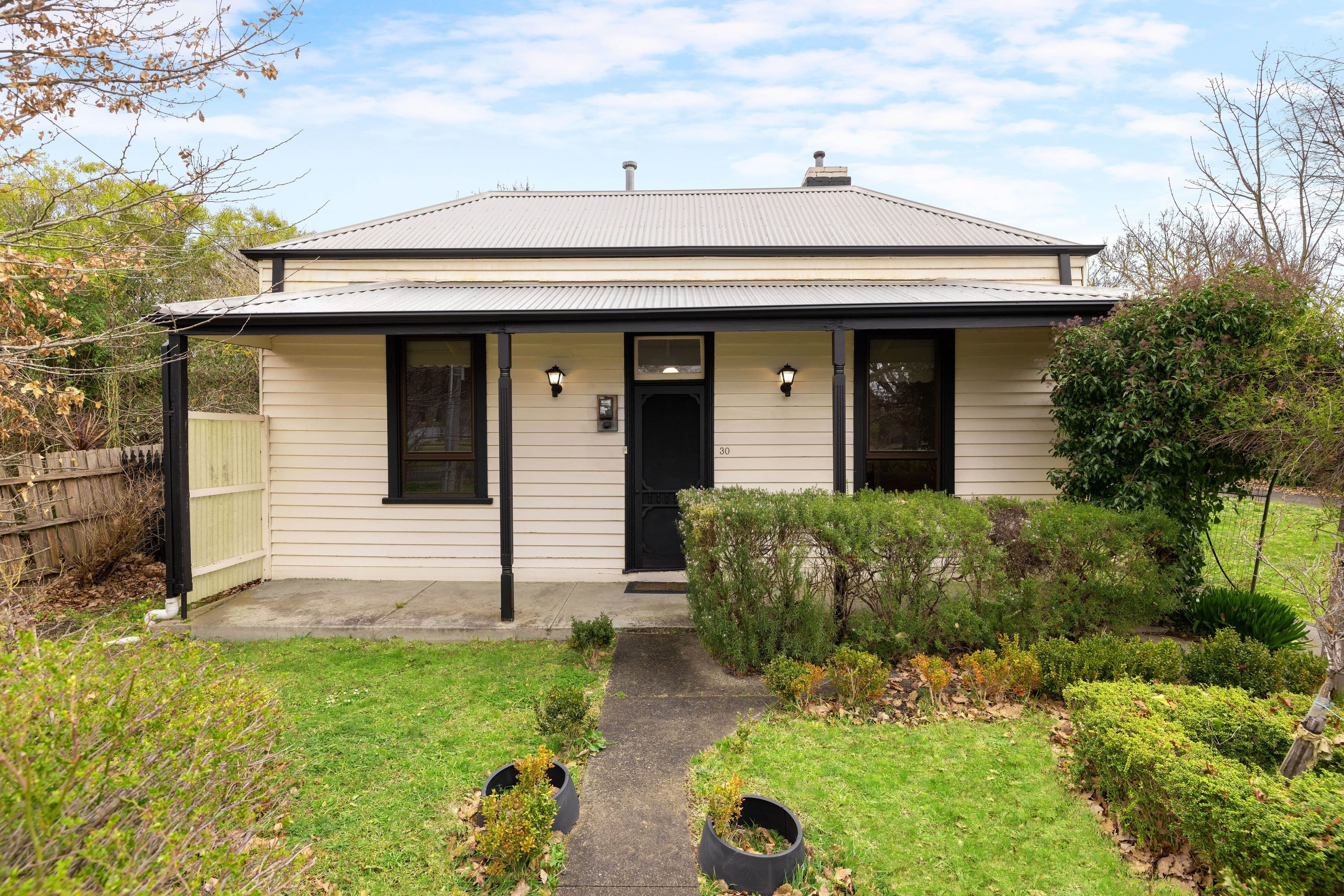 30 Forest Street, Woodend VIC 3442, Woodend - Image 1