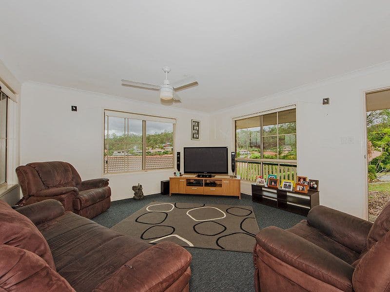 13 Henderson Rise, PACIFIC PINES QLD 4211, Pacific Pines - Thumbnail 4