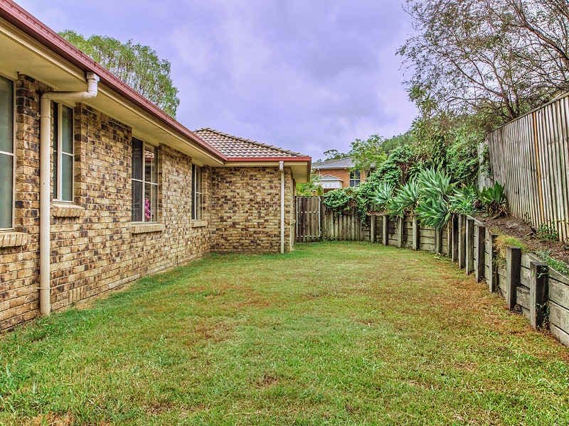 13 Henderson Rise, PACIFIC PINES QLD 4211, Pacific Pines - Thumbnail 8