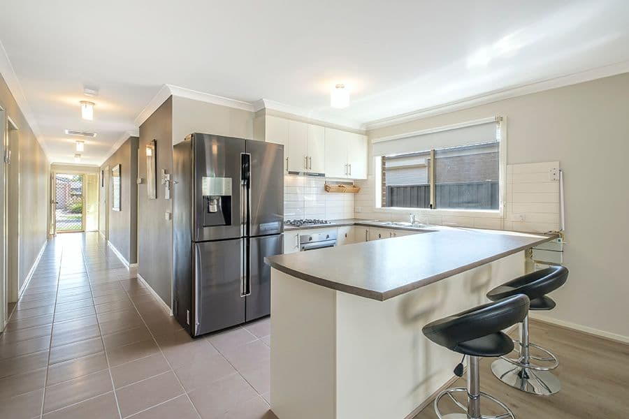 14 Gunyong Crescent, Manor Lakes VIC 3024, Manor Lakes - Thumbnail 2