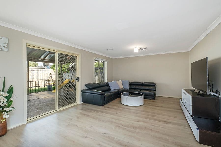 14 Gunyong Crescent, Manor Lakes VIC 3024, Manor Lakes - Thumbnail 5