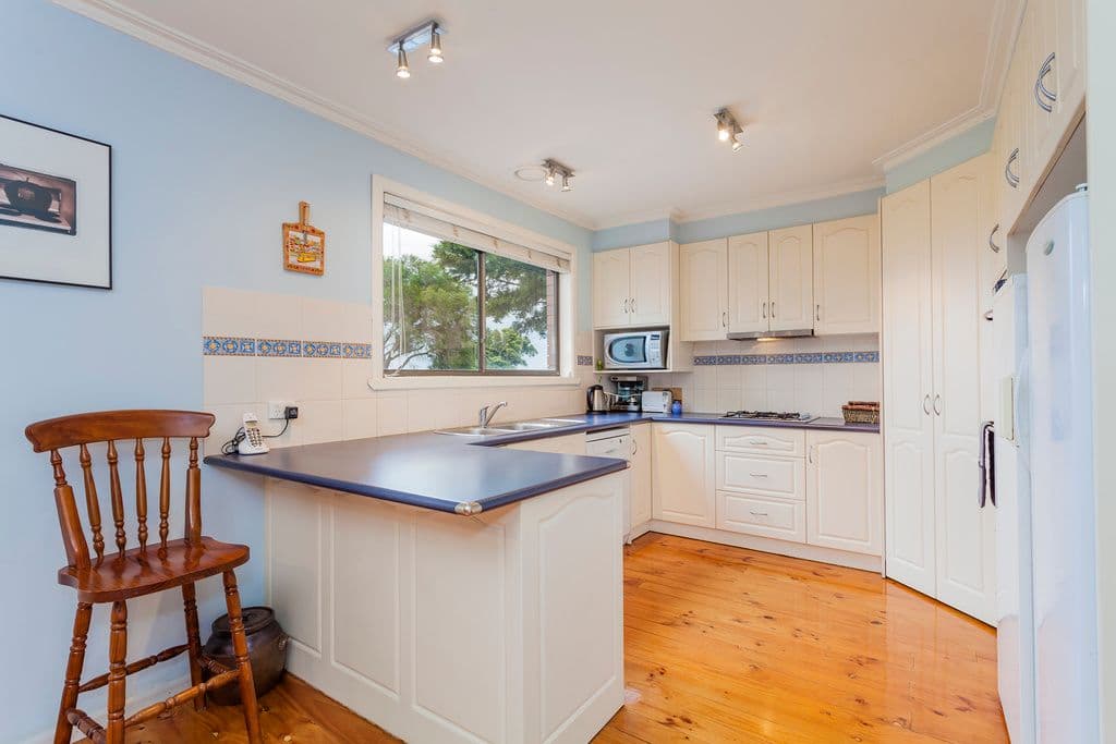 13 Katoomba Court, HAMLYN HEIGHTS VIC 3215, Hamlyn Heights - Thumbnail 6