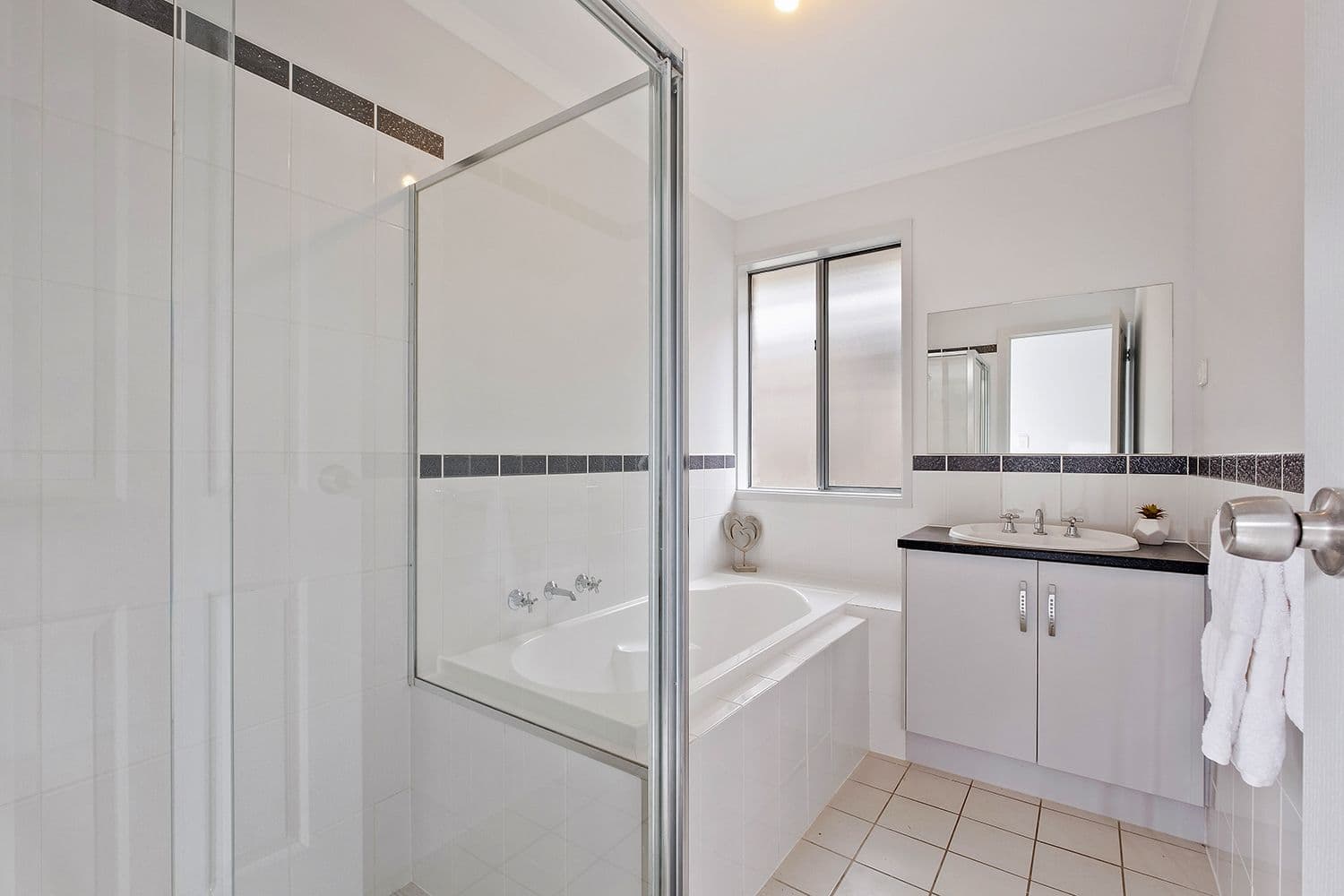 10 Larkdale Avenue, Marion SA 5043, Marion - Thumbnail 8