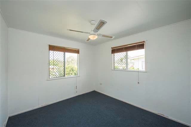 11 McDonald Street, CLINTON QLD 4680, Clinton - Thumbnail 5