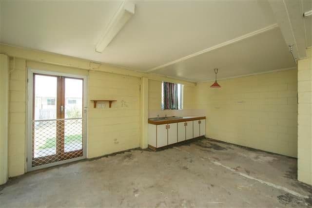 11 McDonald Street, CLINTON QLD 4680, Clinton - Thumbnail 8