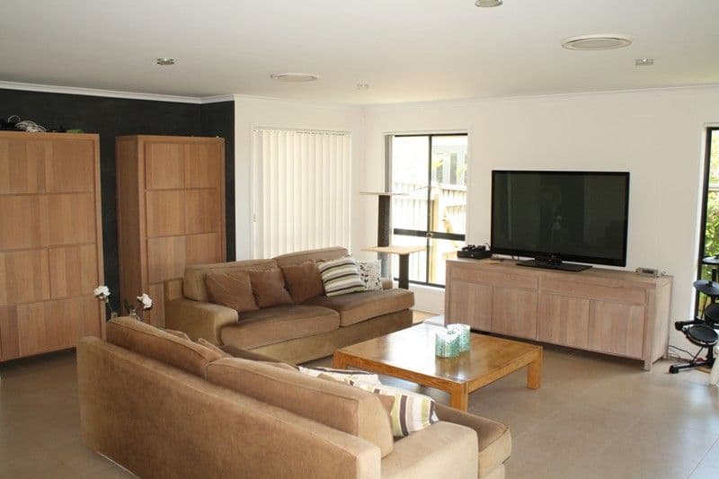 1 Barrine Crescent, CALOUNDRA WEST QLD 4551, Caloundra West - Thumbnail 6