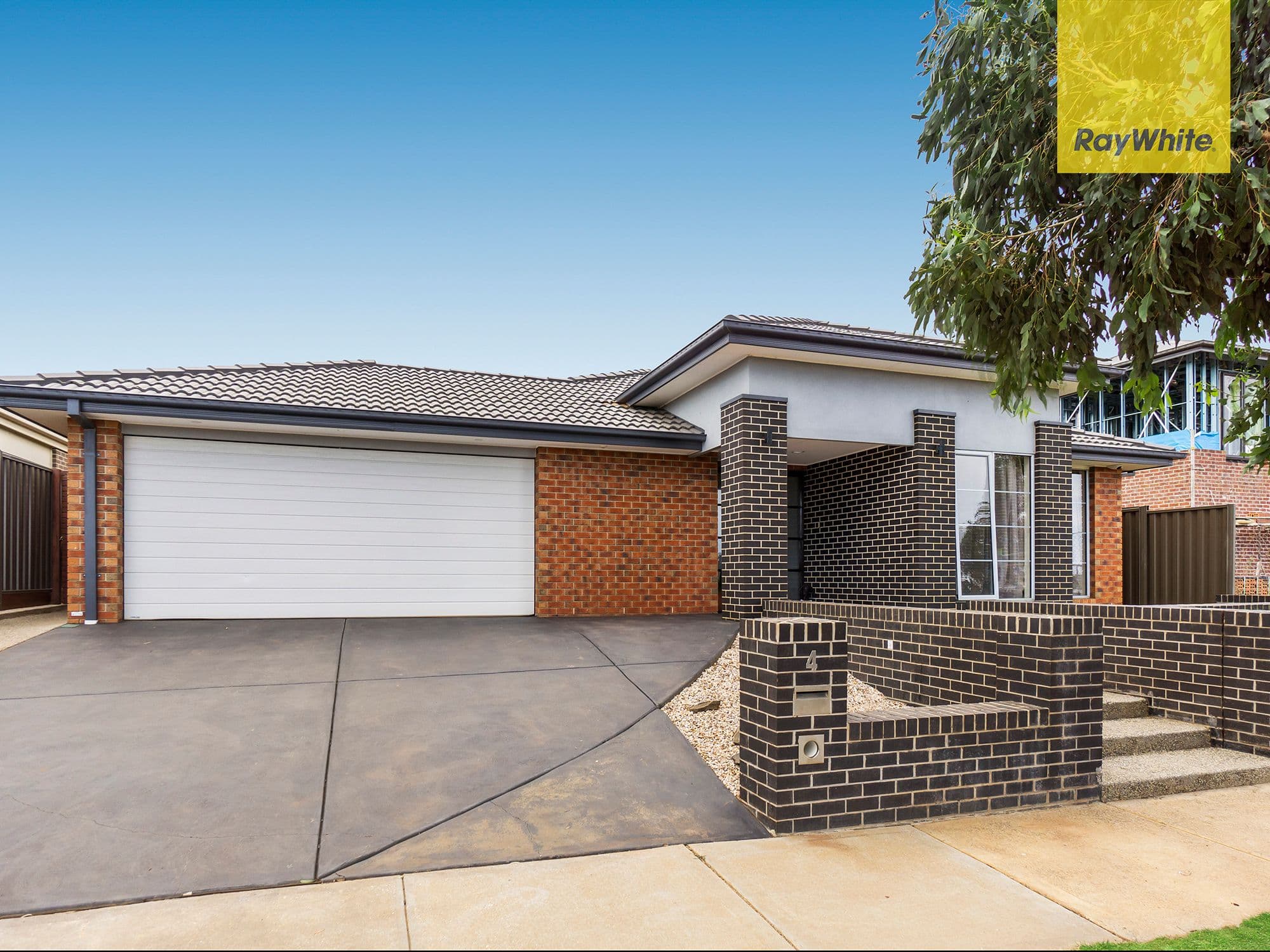 4 Diamond Parade, COBBLEBANK VIC 3338, Cobblebank - Image 1