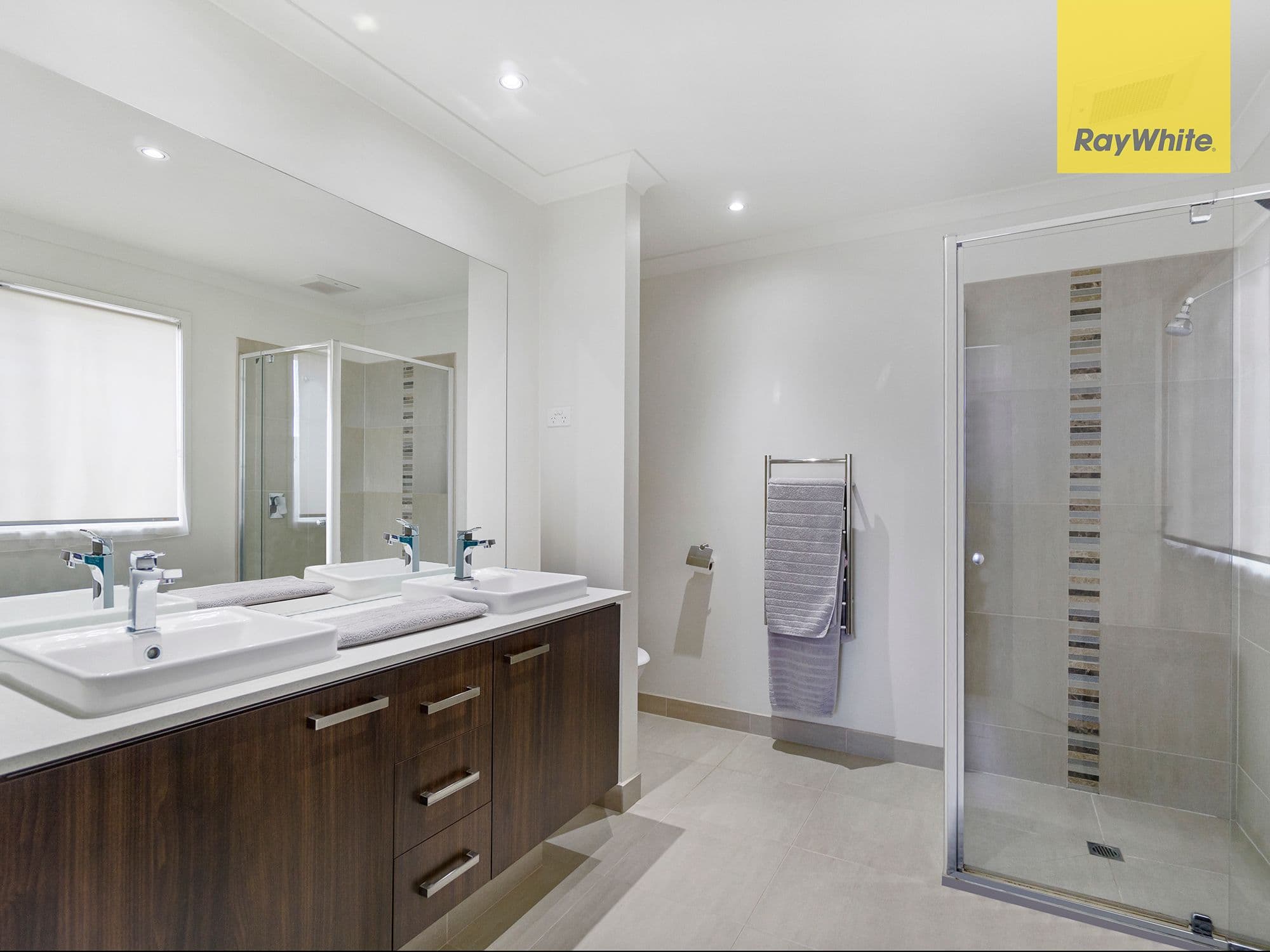 4 Diamond Parade, COBBLEBANK VIC 3338, Cobblebank - Thumbnail 4