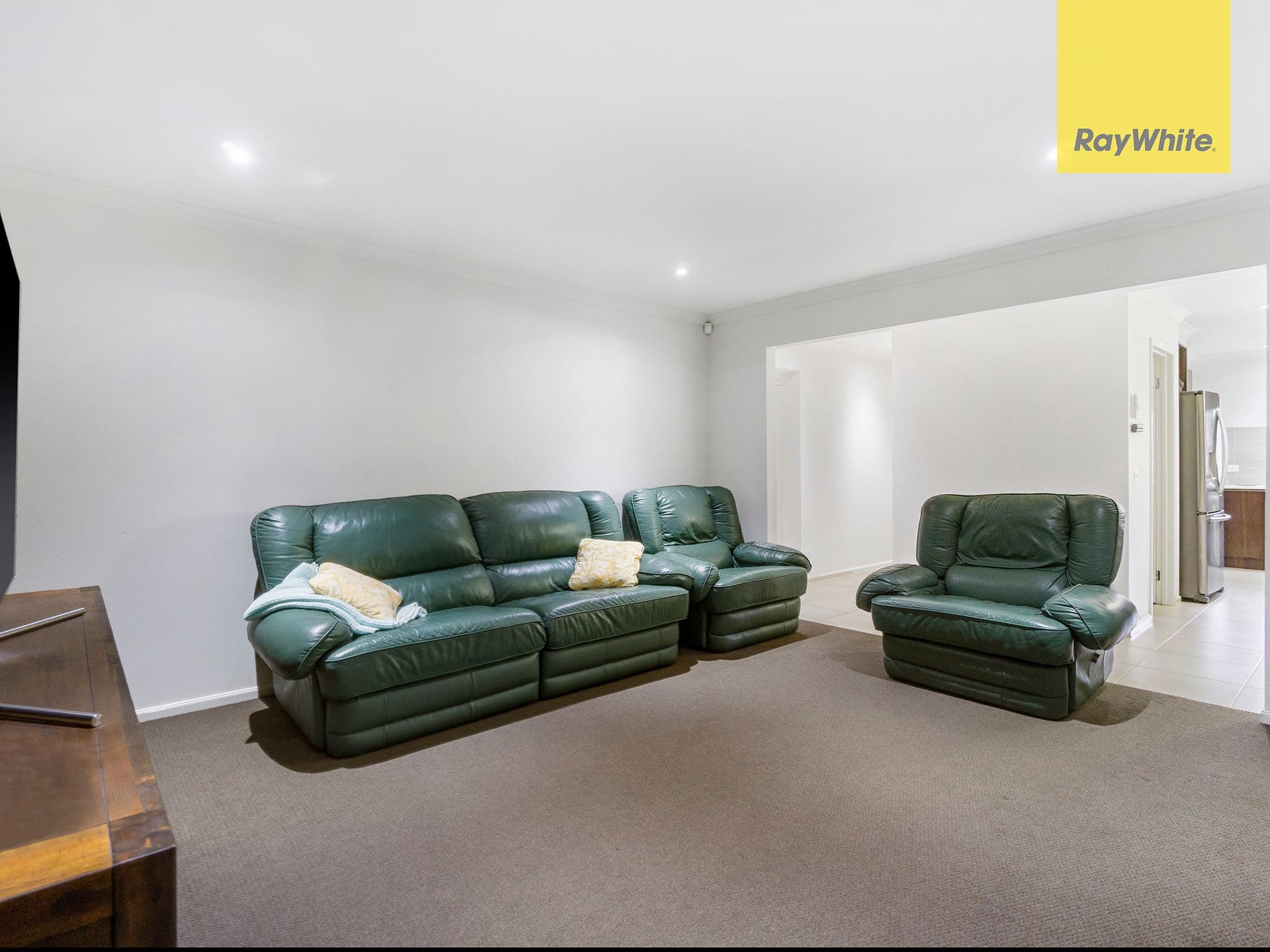 4 Diamond Parade, COBBLEBANK VIC 3338, Cobblebank - Thumbnail 5