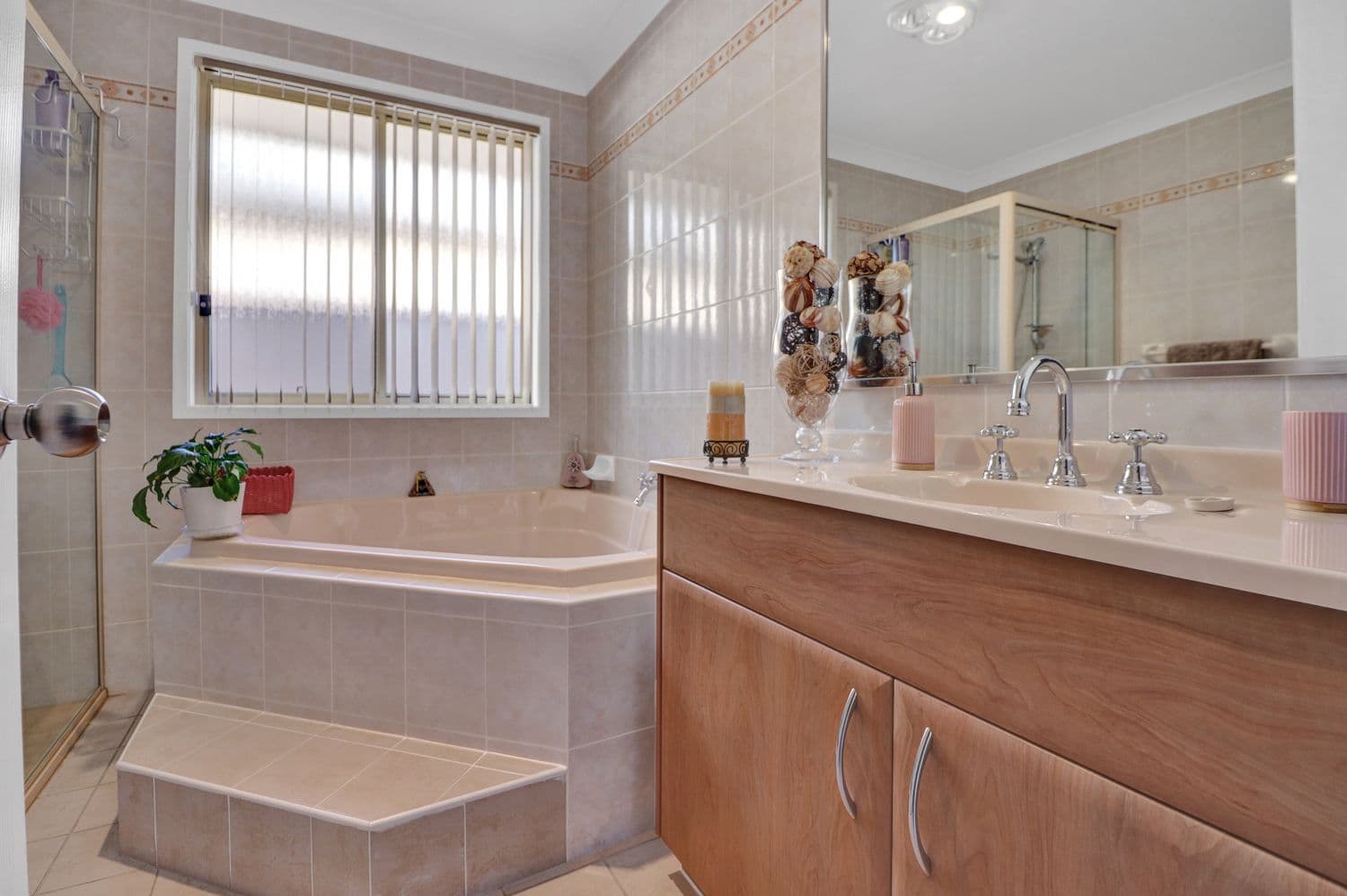 27 Tanzanite Street, Quakers Hill NSW 2763, Quakers Hill - Thumbnail 6