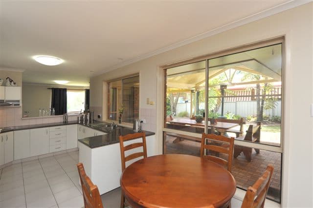 33 Boshammer Drive, RANGEVILLE QLD 4350, Rangeville - Thumbnail 5