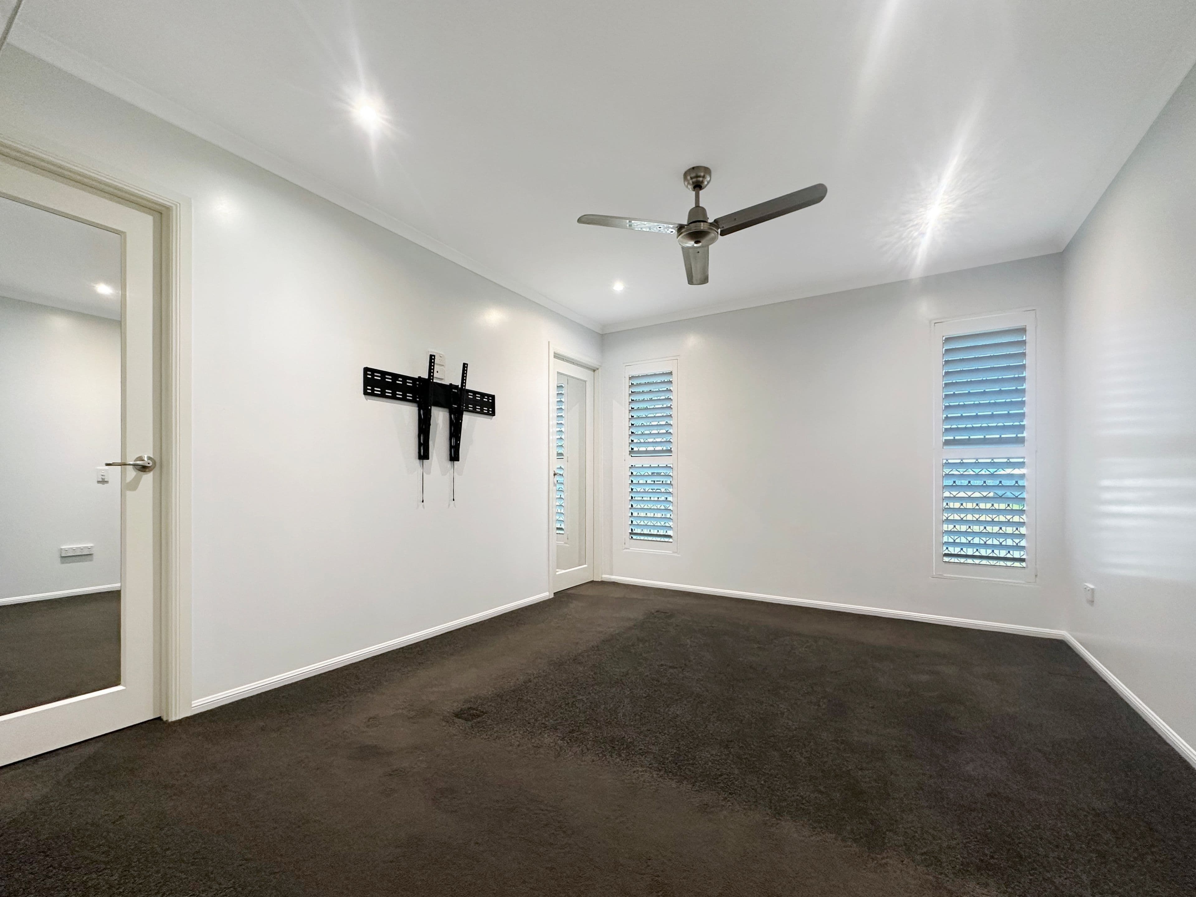 42 Pacific Avenue, Sarina QLD 4737, Sarina - Thumbnail 7