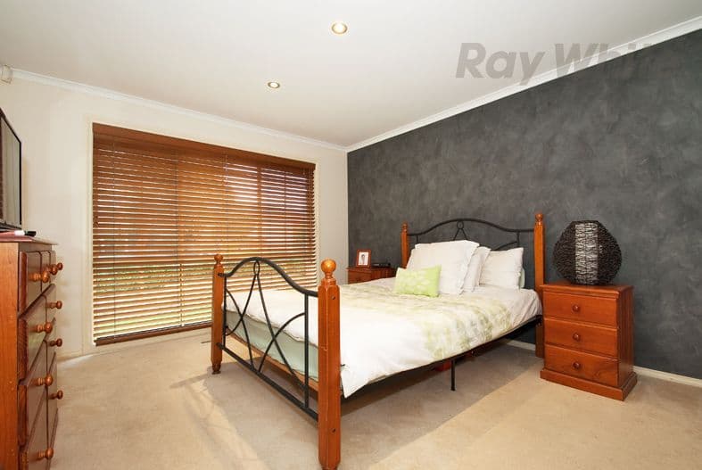 60 REGENCY Rise, CHIRNSIDE PARK VIC 3116, Chirnside Park - Thumbnail 5