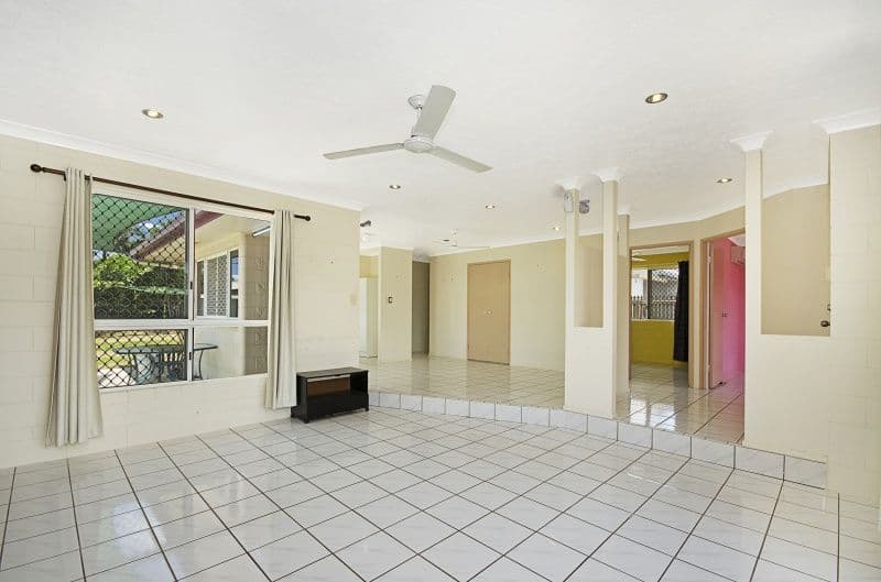 37 Wayne Street, Kelso QLD 4815, Kelso - Thumbnail 2