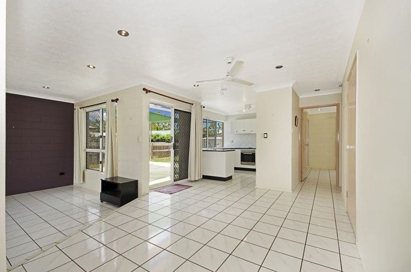 37 Wayne Street, Kelso QLD 4815, Kelso - Thumbnail 3
