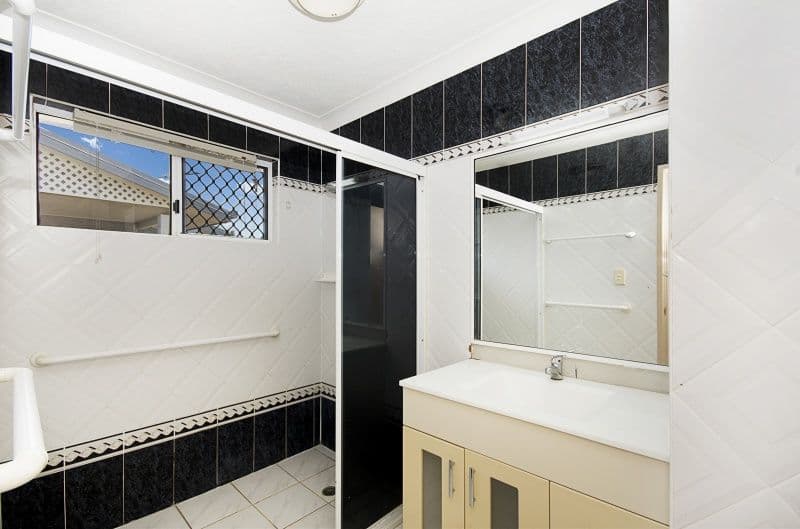 37 Wayne Street, Kelso QLD 4815, Kelso - Thumbnail 7