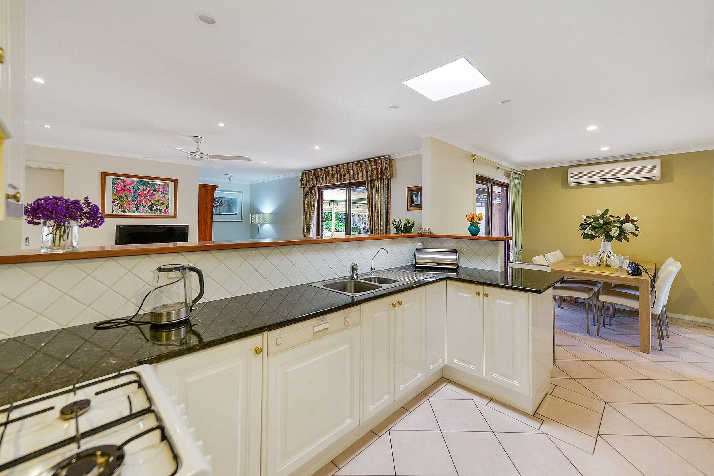 4 Swallow Avenue, Modbury Heights SA 5092, Modbury Heights - Thumbnail 4