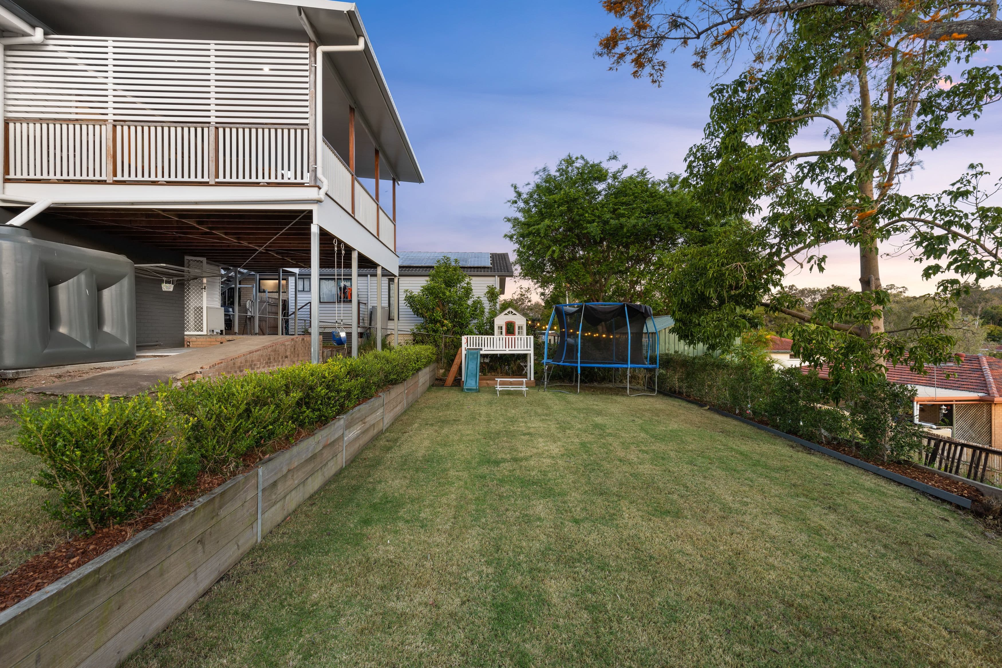 11 Dooloo Crescent, Ferny Hills QLD 4055, Ferny Hills - Thumbnail 2