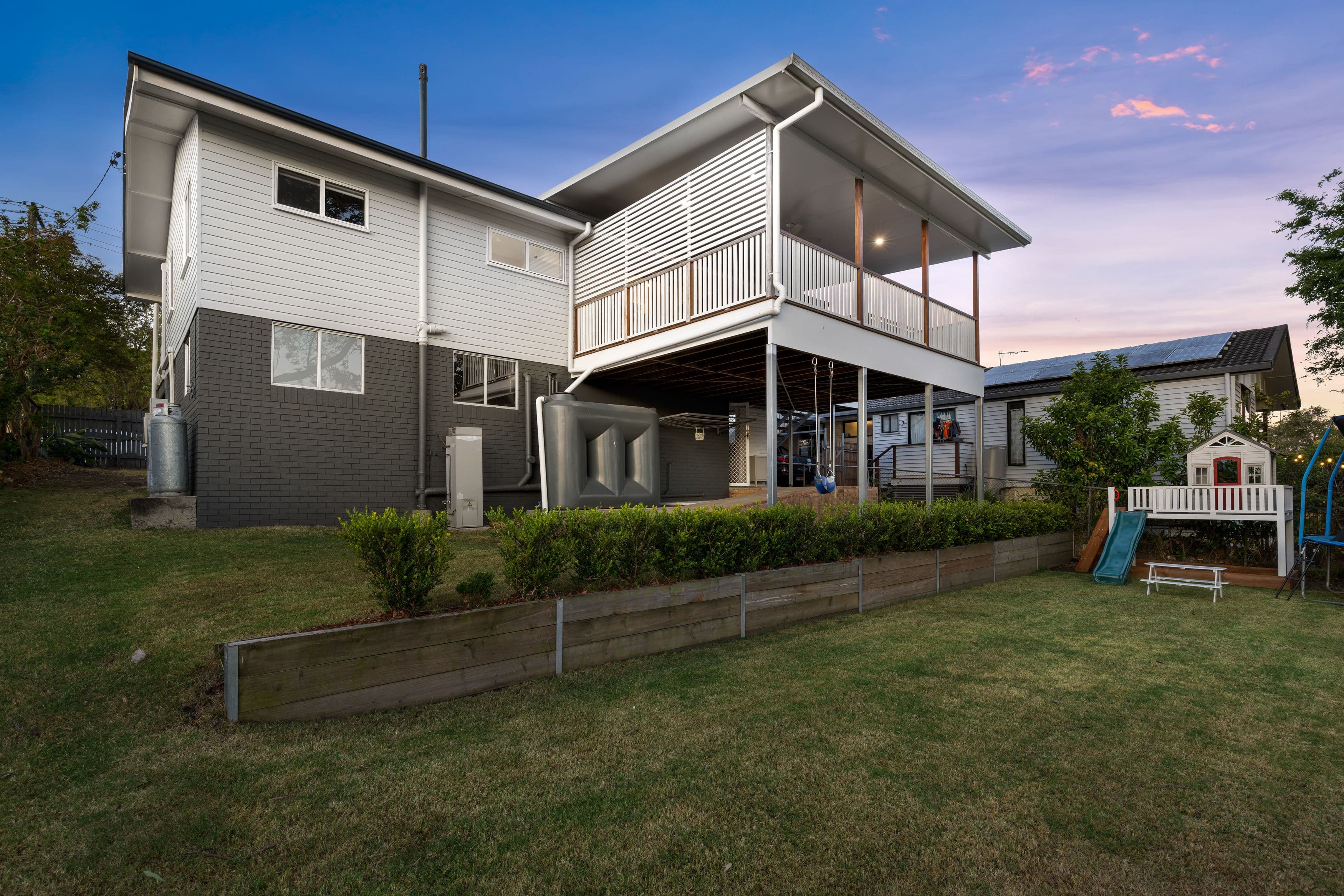 11 Dooloo Crescent, Ferny Hills QLD 4055, Ferny Hills - Thumbnail 3