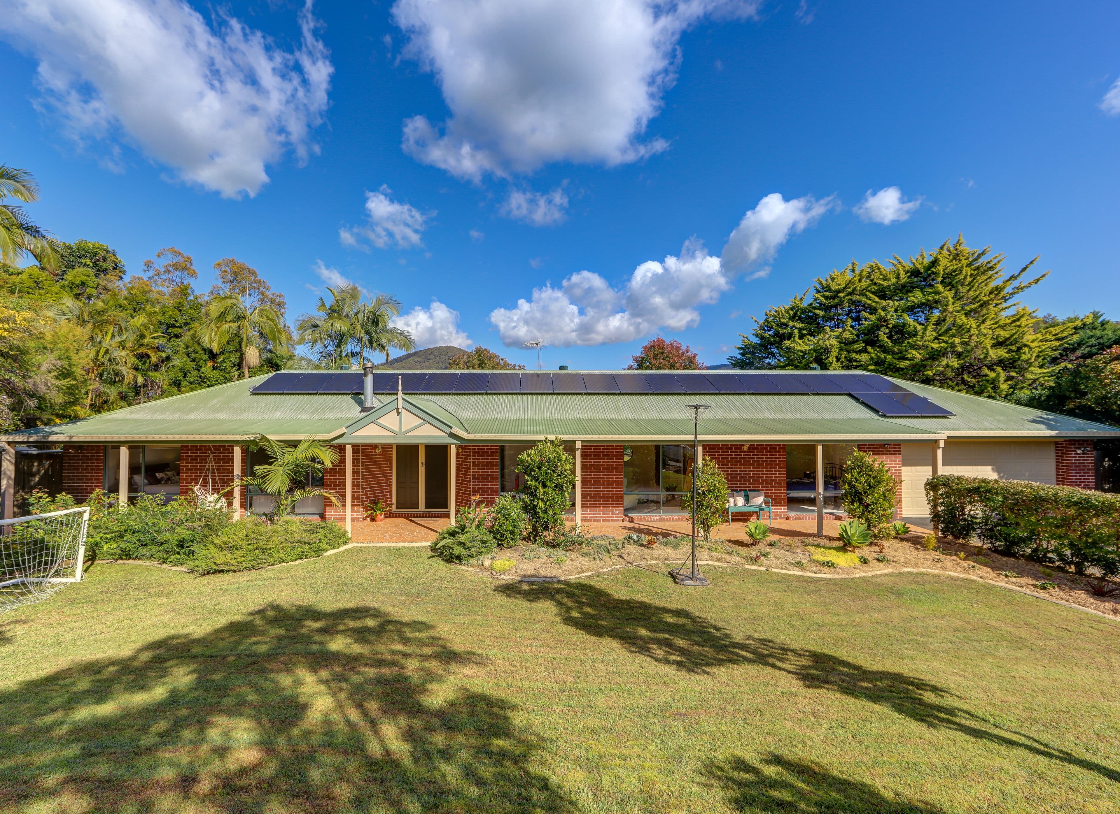 1 Milkbush Court, Bonogin QLD 4213, Bonogin - Thumbnail 2